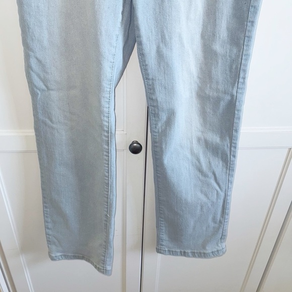 High Rise Vintage Wash Tummy Control Top Straight Leg Jeans Sz Medium - Picture 6 of 9